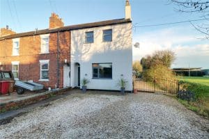 Willowcroft Villas, Barrow Road, New Holland, Barrow-upon-Humber, DN19 7PW