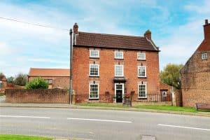 High Street, Misterton, Doncaster, DN10 4BU