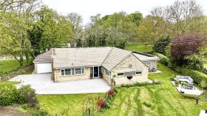 Vicarage Lane, Redbourne, Lincolnshire, DN21 4QW