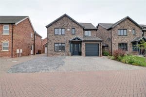 Elswick Hopper Close, Brigg, Lincolnshire, DN20 8FT