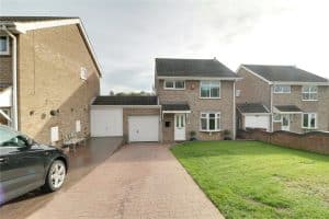 Labrador Drive, Broughton, Brigg, Lincolnshire, DN20 0ER