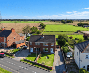 Station Road, Burringham, DN17